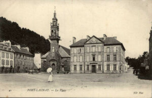 Mairie de port-launay situé sur la place